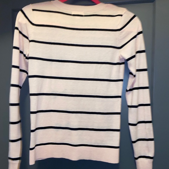 blouse - Picture 3 of 3